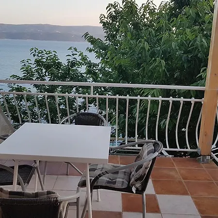 Coko Appartement Omiš